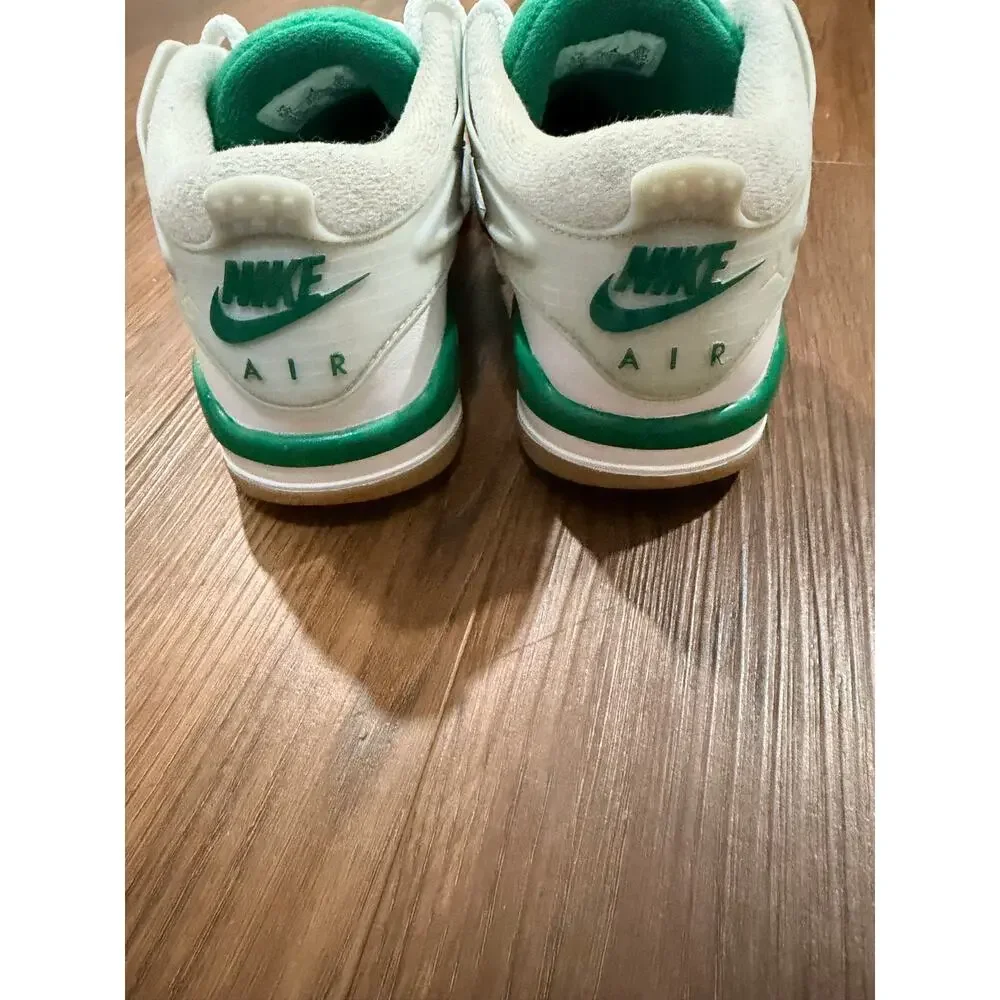 Jordan Flight Court Youth Size 5.5